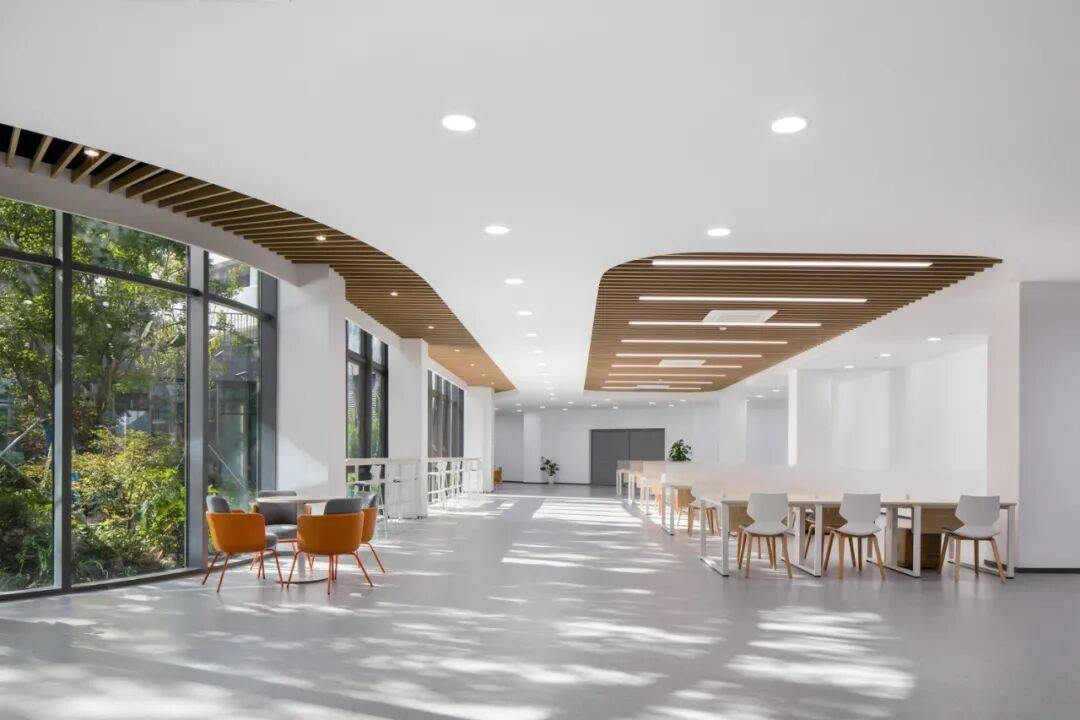 金螳螂 | 南京大學(xué)蘇州附屬幼兒園、小學(xué)、中學(xué)