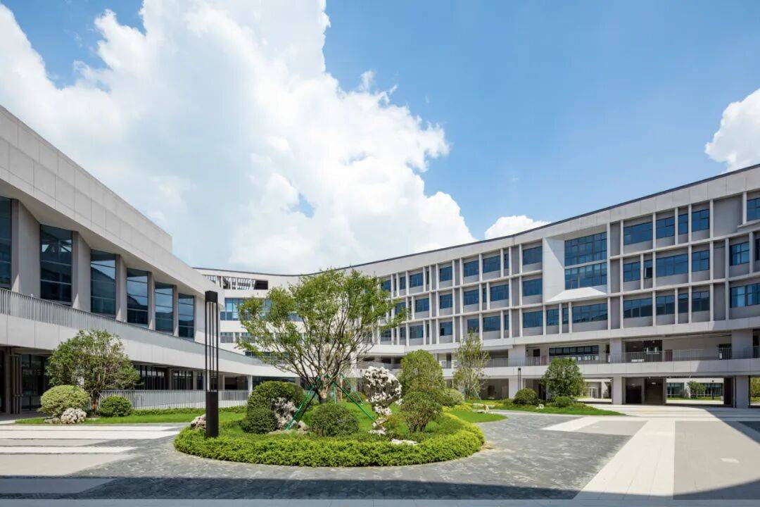 金螳螂 | 南京大學(xué)蘇州附屬幼兒園、小學(xué)、中學(xué)