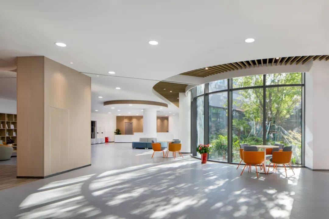 金螳螂 | 南京大學(xué)蘇州附屬幼兒園、小學(xué)、中學(xué)